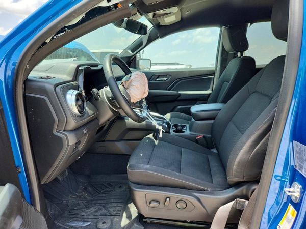 2023 CHEVROLET COLORADO LT