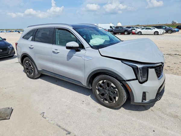 2024 KIA SORENTO