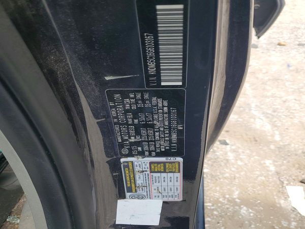 2016 KIA SEDONA LX - Middle-low