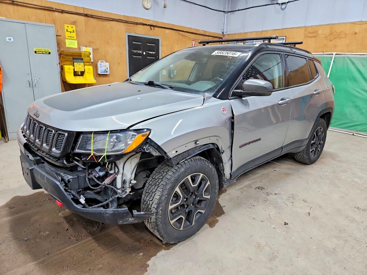 2019 JEEP COMPASS TRAILHAWK 4X4