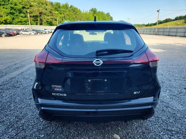 2021 NISSAN KICKS SV