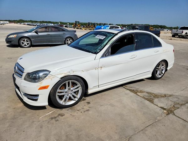 2013 MERCEDES-BENZ C
