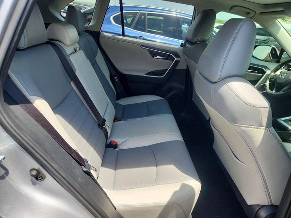 2021 TOYOTA RAV4 Limited