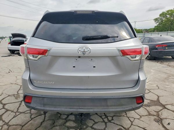 2016 TOYOTA HIGHLANDER