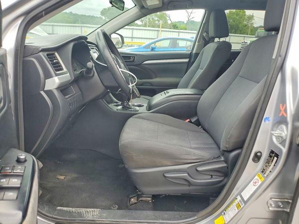 2016 TOYOTA HIGHLANDER
