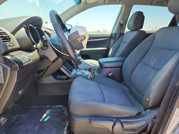 2013 KIA SORENTO Base / LX