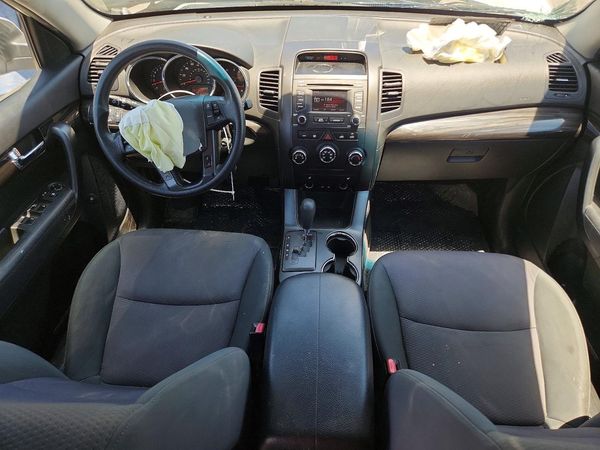 2013 KIA SORENTO Base / LX
