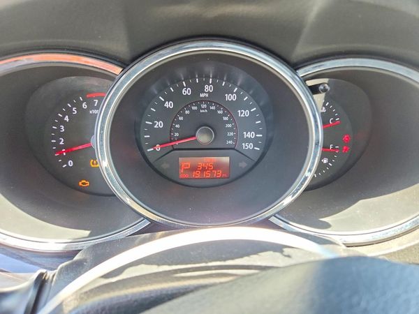 2013 KIA SORENTO Base / LX