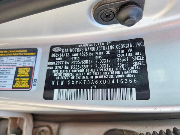 2013 KIA SORENTO Base / LX