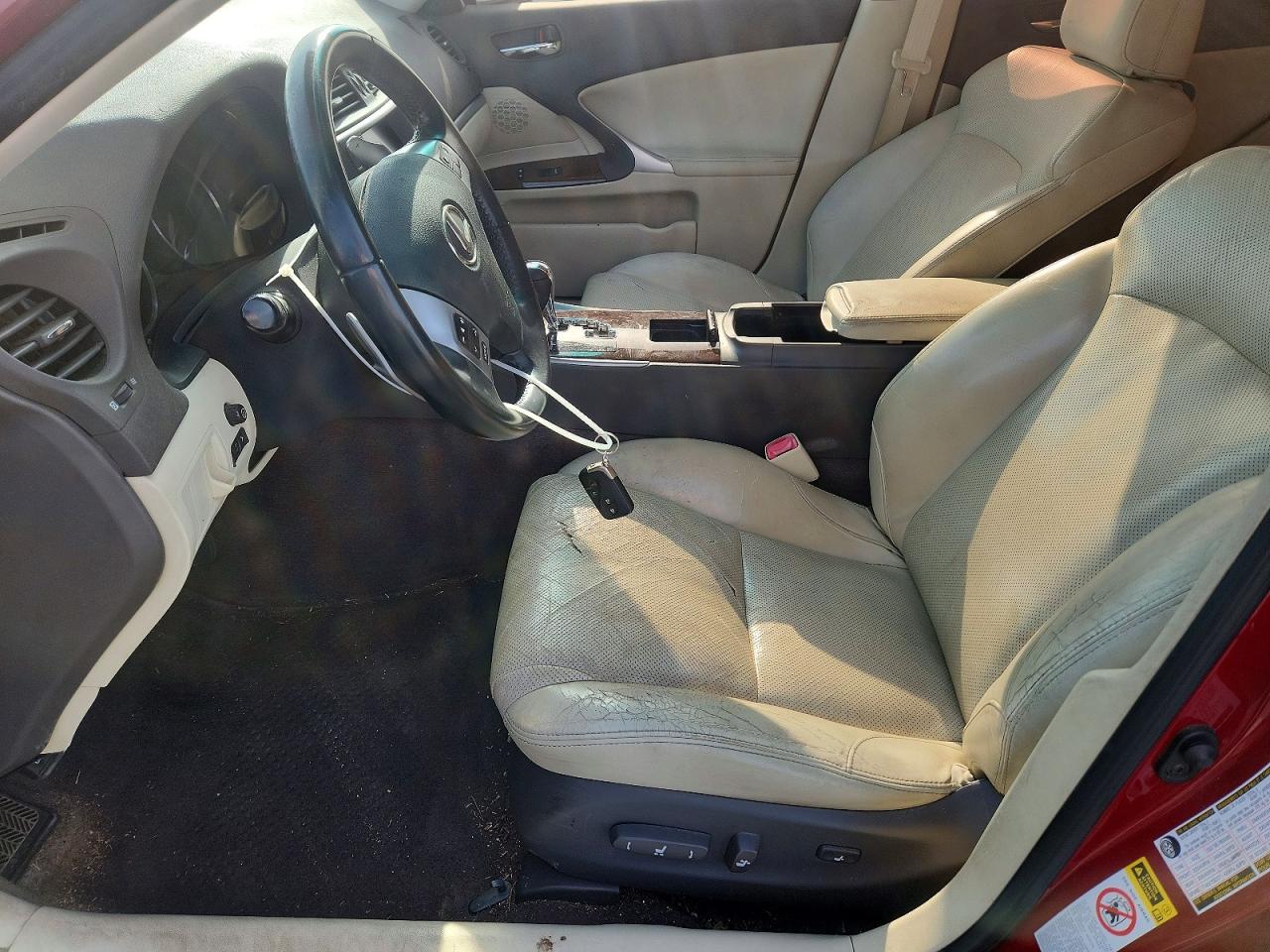 2011 LEXUS IS 250C