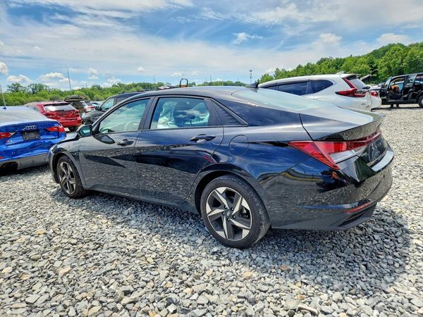 2023 HYUNDAI ELANTRA