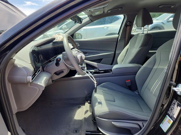 2023 HYUNDAI ELANTRA
