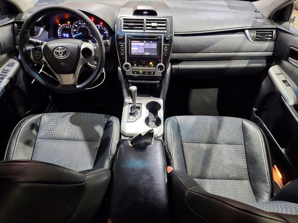 2014 TOYOTA CAMRY