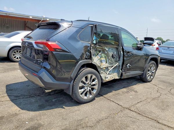2022 TOYOTA RAV4 Limited