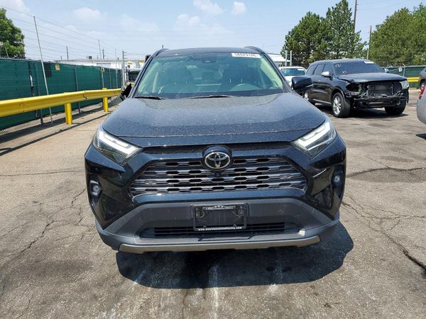 2022 TOYOTA RAV4 Limited