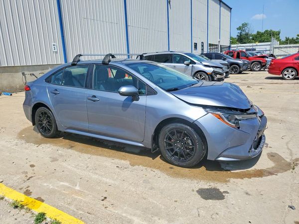 2022 TOYOTA COROLLA