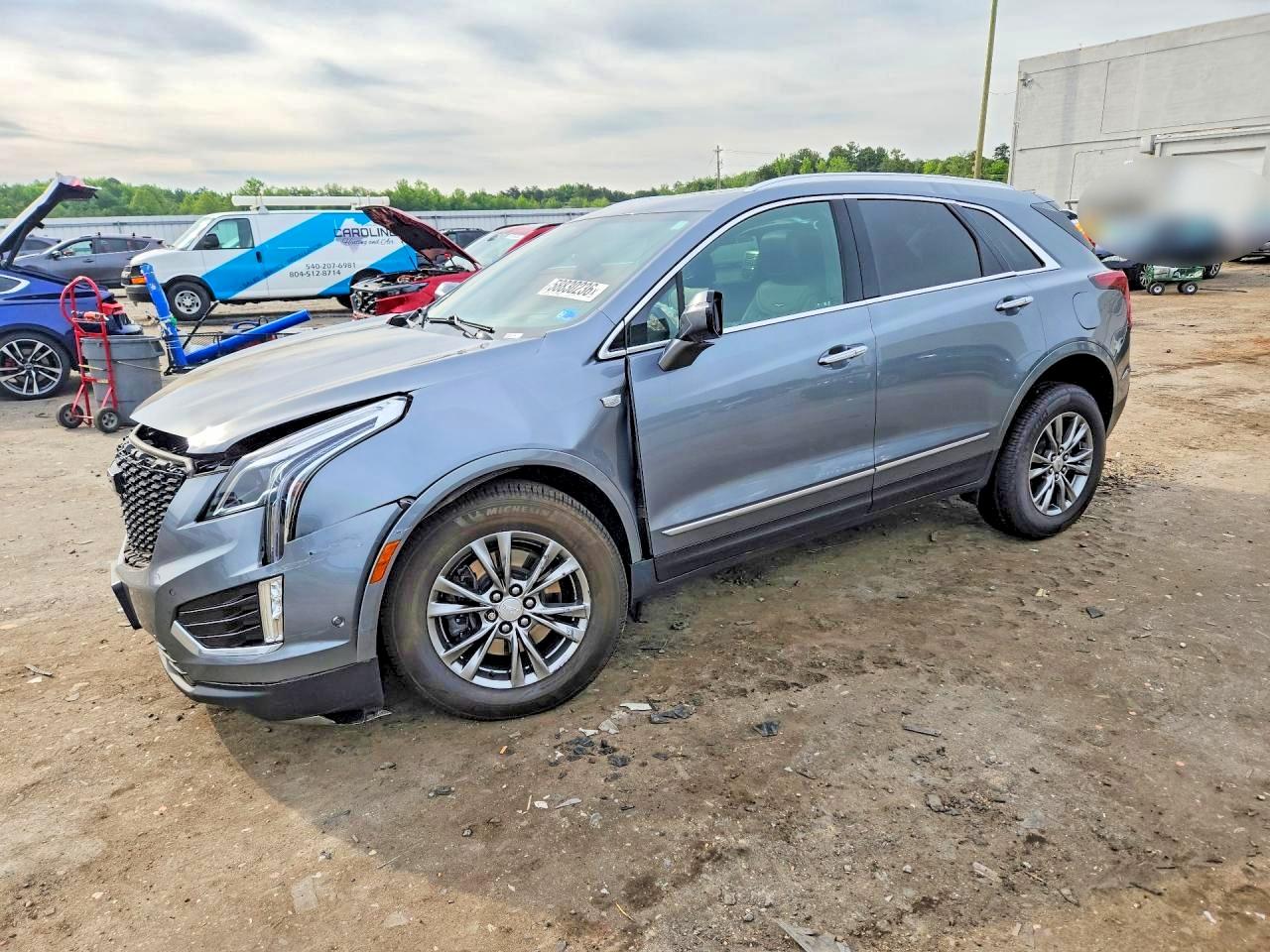 2021 CADILLAC XT5 Premium Luxury — Front 3/4
