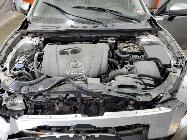 2015 MAZDA 3