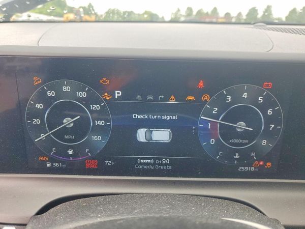2025 KIA SELTOS EX
