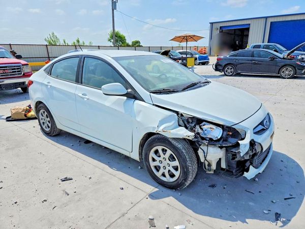 2014 HYUNDAI ACCENT