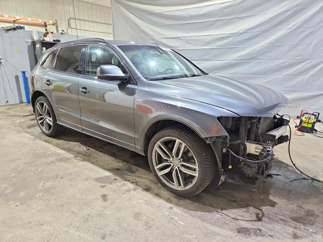 2015 AUDI SQ5 Premium Plus