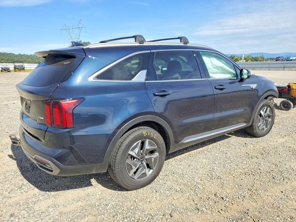 2022 KIA SORENTO