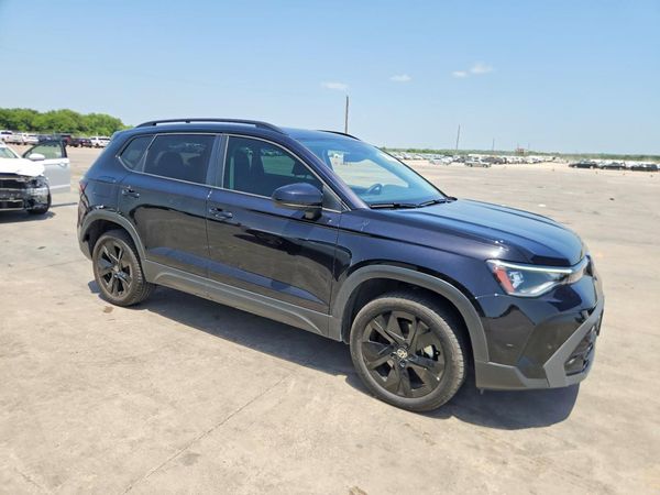 2025 VOLKSWAGEN TAOS SE Black