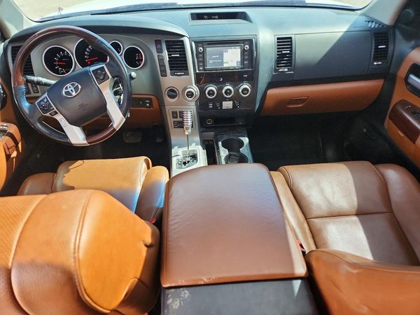 2016 TOYOTA SEQUOIA Platinum Grade