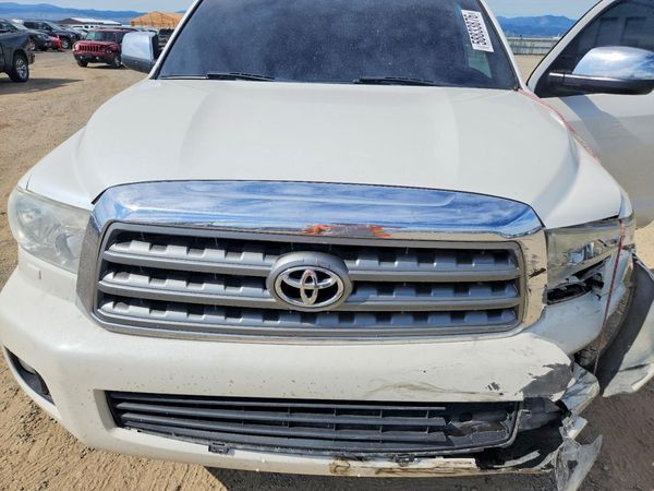 2016 TOYOTA SEQUOIA Platinum Grade