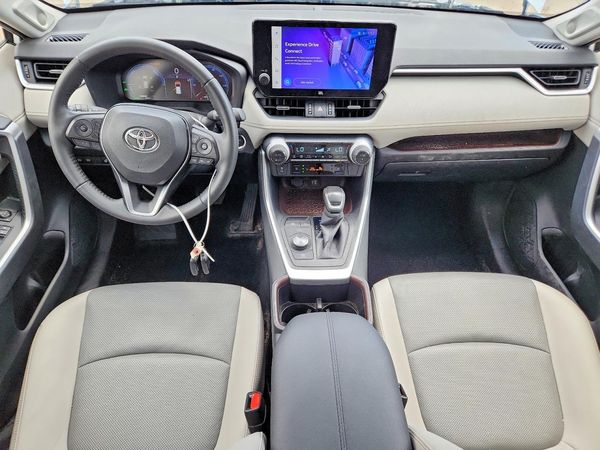 2023 TOYOTA RAV4