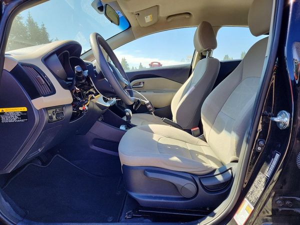 2015 KIA RIO GL - Middle-low