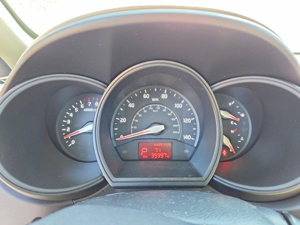 2015 KIA RIO GL - Middle-low