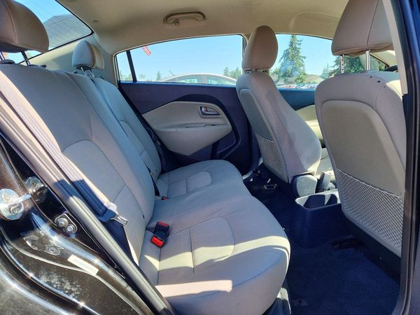 2015 KIA RIO GL - Middle-low