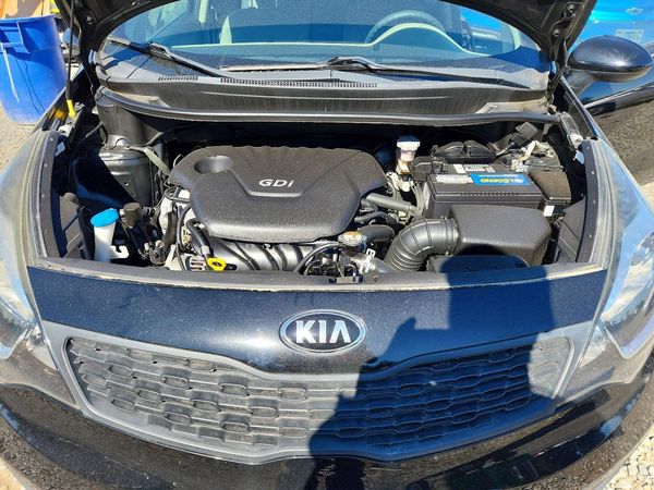 2015 KIA RIO GL - Middle-low