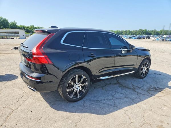 2021 VOLVO XC60