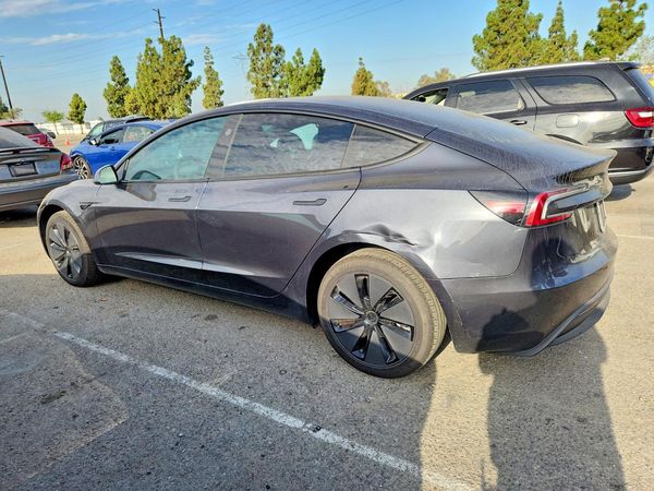2025 TESLA MODEL 3