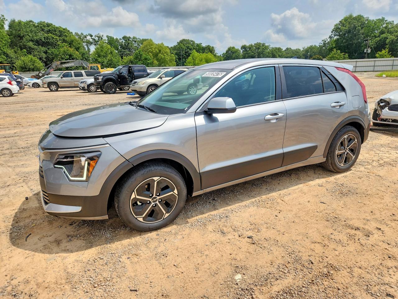 2026 KIA NIRO LX
