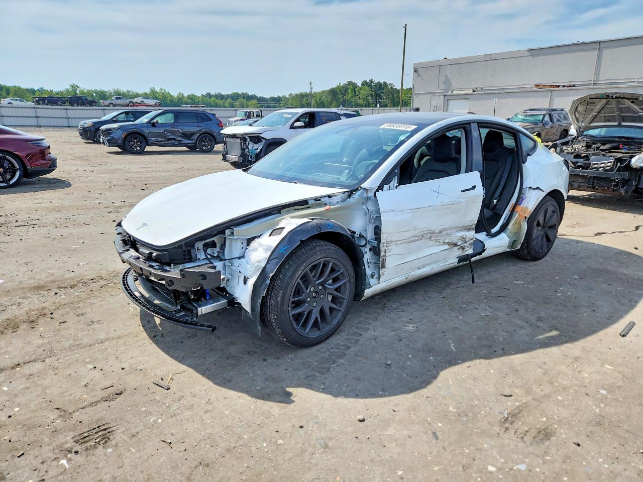 2025 TESLA MODEL 3