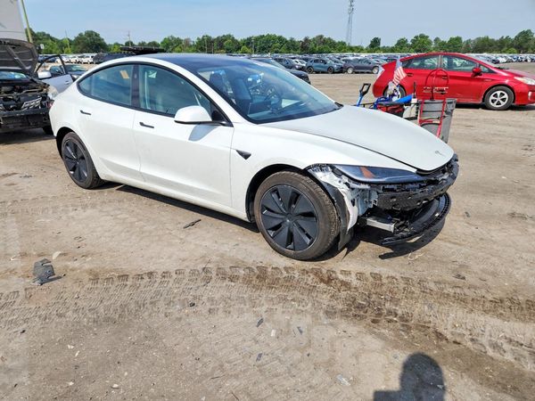 2025 TESLA MODEL 3