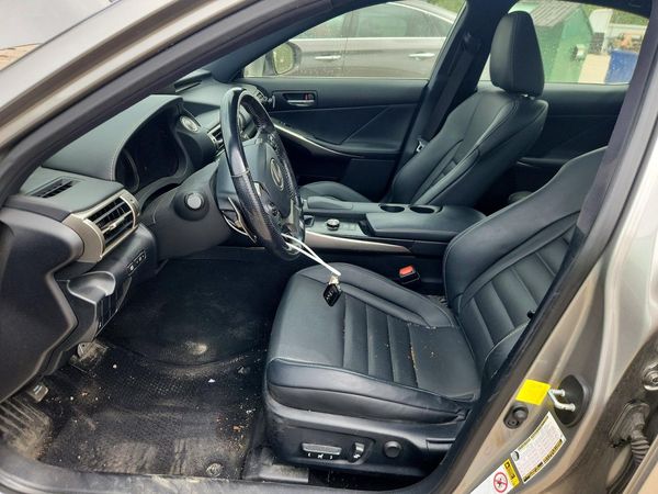 2016 LEXUS IS 300