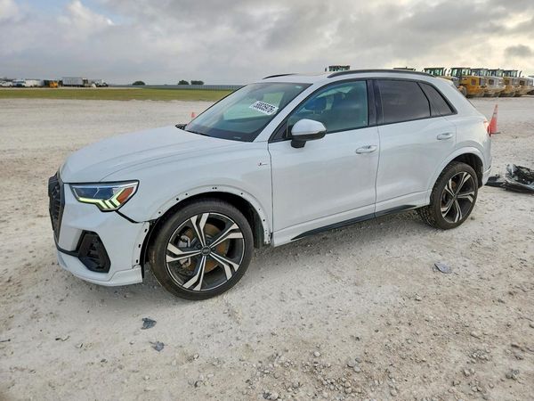 2023 AUDI Q3