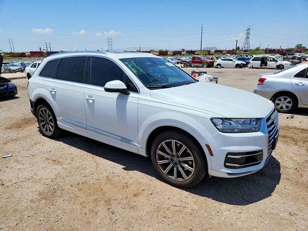 2017 AUDI Q7 quattro Premium Plus
