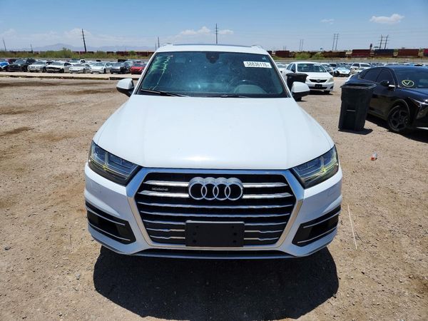 2017 AUDI Q7 quattro Premium Plus