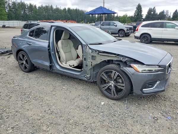 2019 VOLVO S60 Inscription