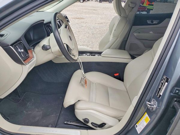 2019 VOLVO S60 Inscription