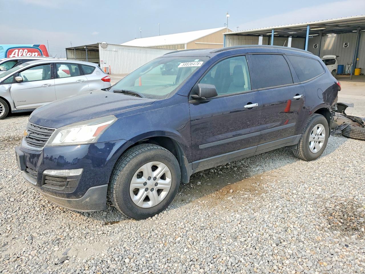 2016 CHEVROLET TRAVERSE LS — Front 3/4