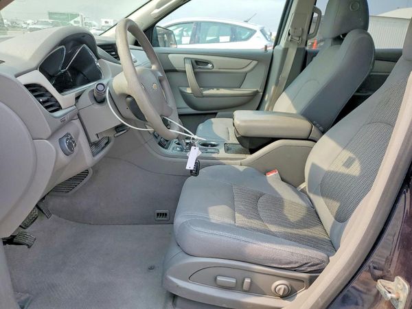 2016 CHEVROLET TRAVERSE LS — DENT