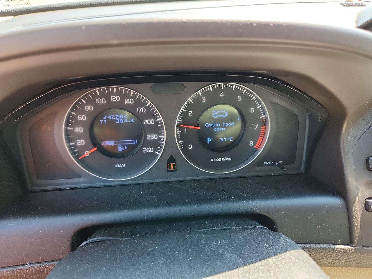 2010 VOLVO XC60