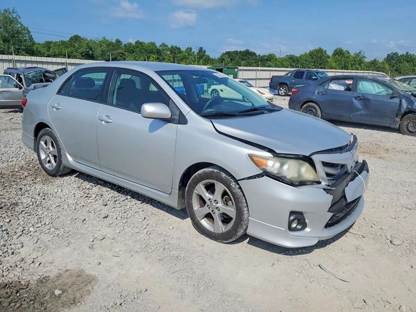 2013 TOYOTA COROLLA