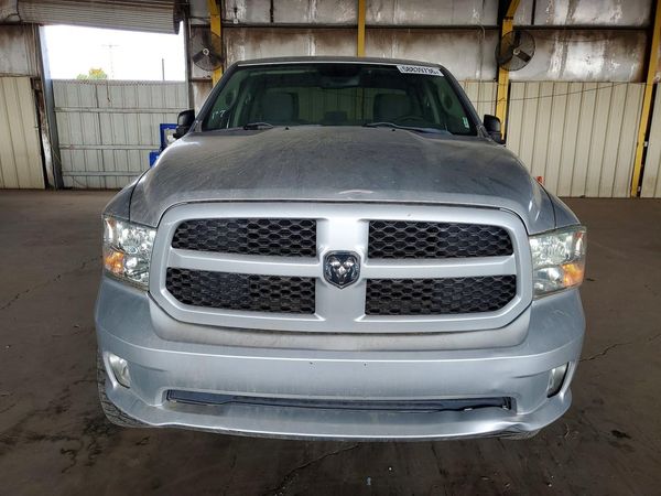 2015 RAM 1500 ST